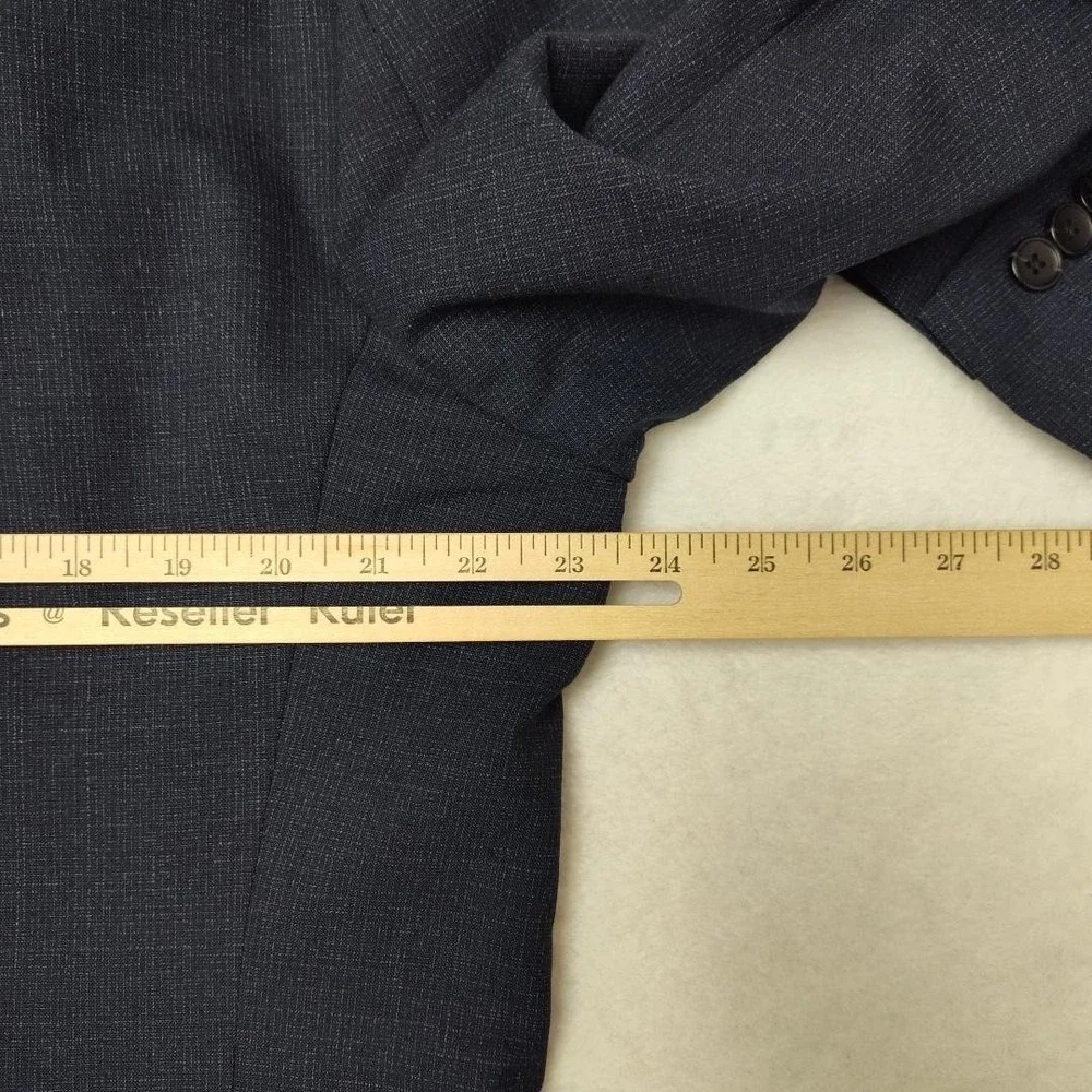 Theory brand style